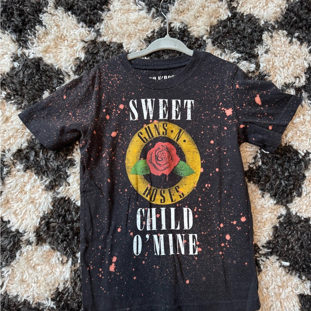 Licensed Guns N’ Roses new never worn 5t Black Kids T-Shirt